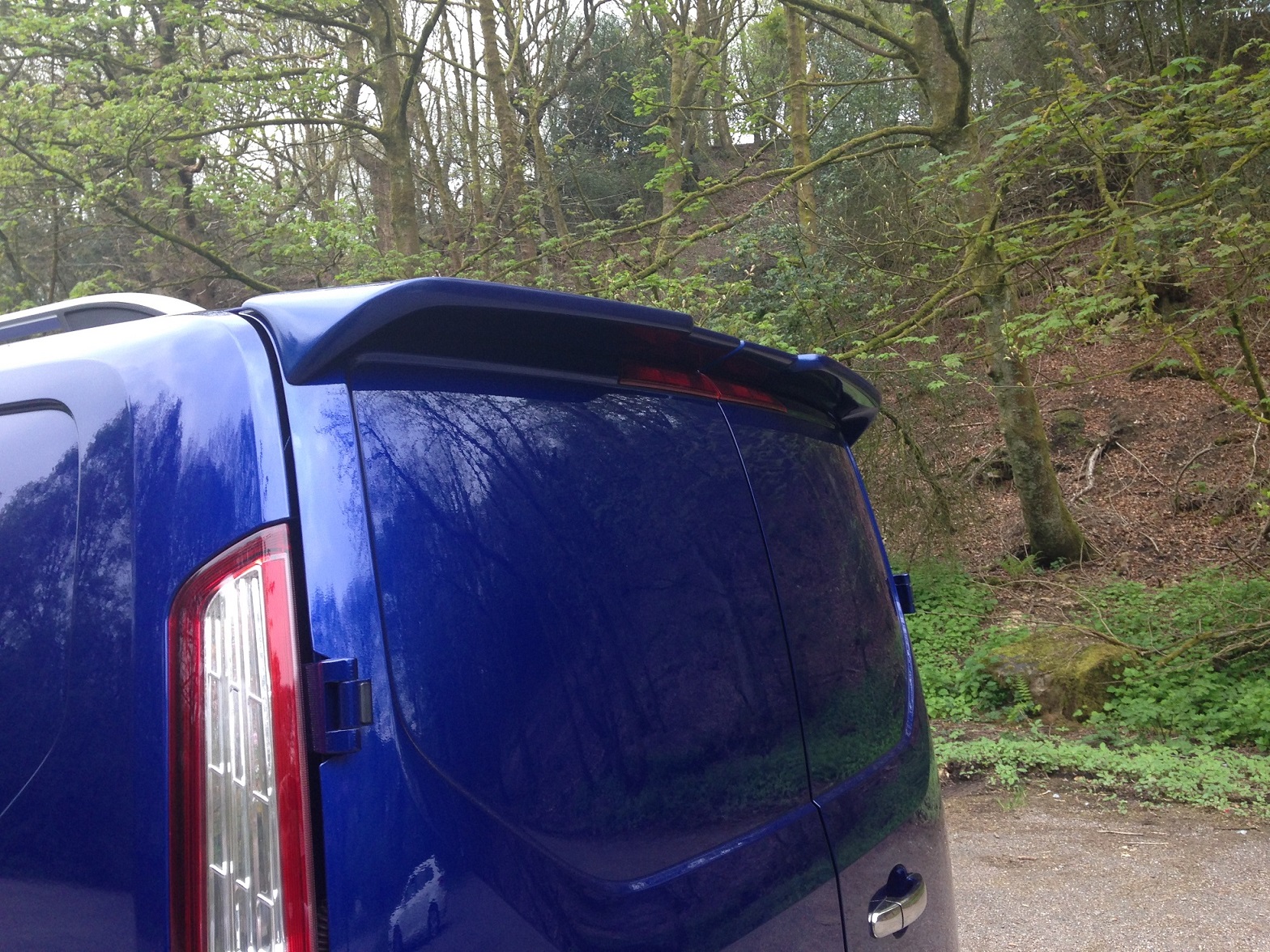Ford Transit custom Rear spoiler, Pu-plastic